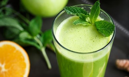 How Much Green Juice Should You Drink in a Day?